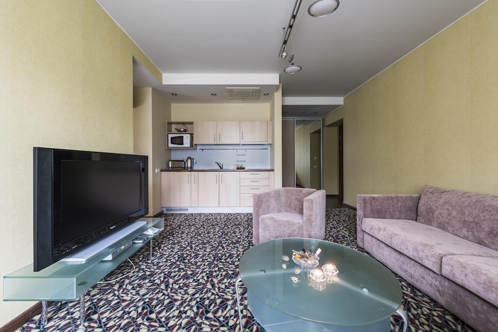 Oro Nida Hotel Buitenkant foto